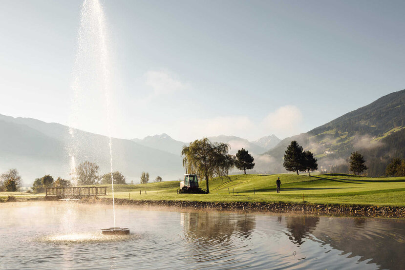 Golfplatz-ECar-Cam-Herbst-4-Golfclub Zillertal