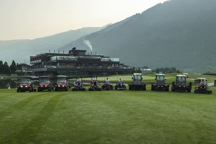 Golf-Greenkeeper-Team-22-Golfclub Zillertal-Uderns