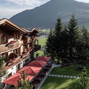 Partnerhotels-DasKaltenbach-Aussenansicht-Golfclub Zillertal