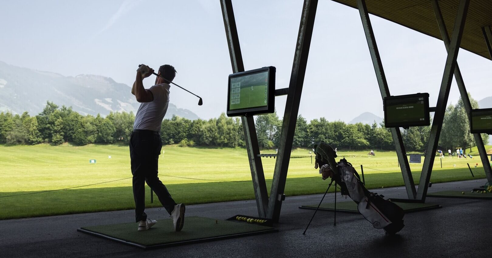Golfplatz-Driving Range-Trackman-Sommer-4-Golfclub Zillertal