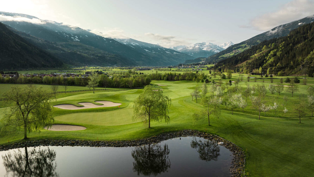 golfcourse_Zillertal-drone-spring-4_2-Golfclub Zillertal