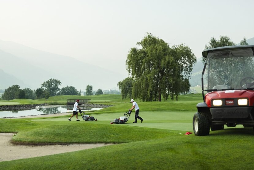 Golf-Greenkeeper-Team-523-Golfclub Zillertal-Uderns
