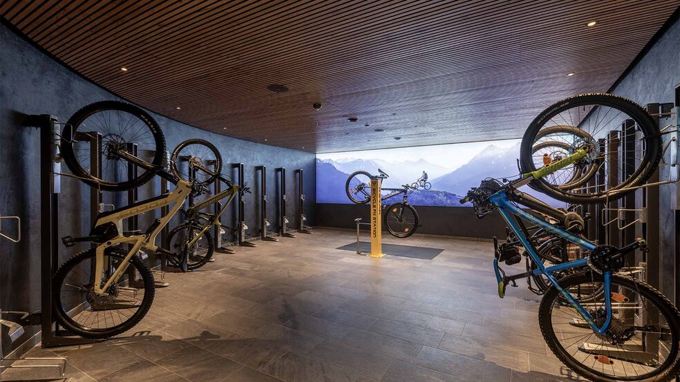 Partnerhotels-DasKaltenbach-BikeGarage-Golfclub Zillertal